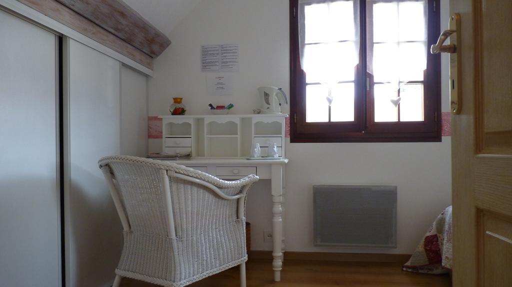 La Cyrillaure Bed and Breakfast Mosnes Buitenkant foto